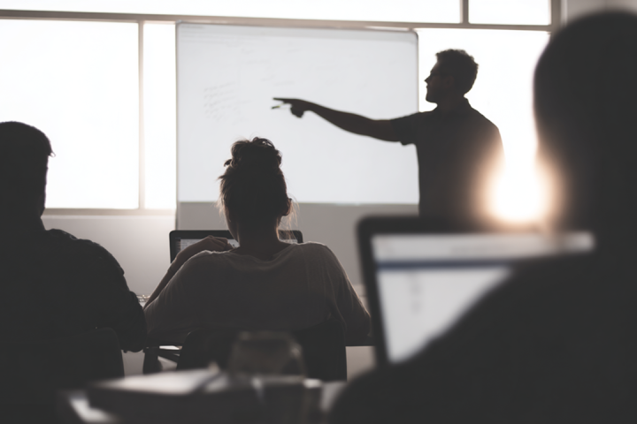 W jakie kwalifikacyjne kursy zawodowe warto zainwestować?